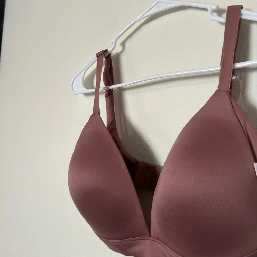 NWT Auden lightly lined wirefree bra 34 DD